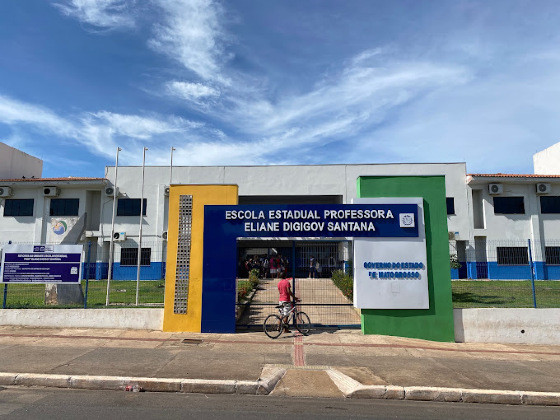 Escola Eliane Didigov Santana 