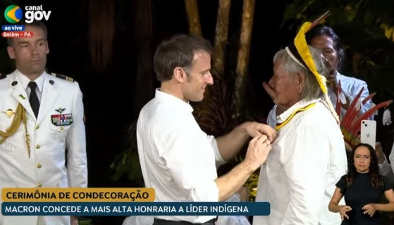 Cacique Raoni, Macron
