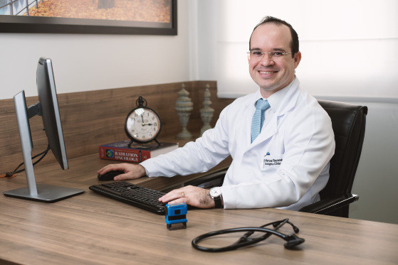 Marcos Rezende, oncologista clínico da Oncomed-MT 