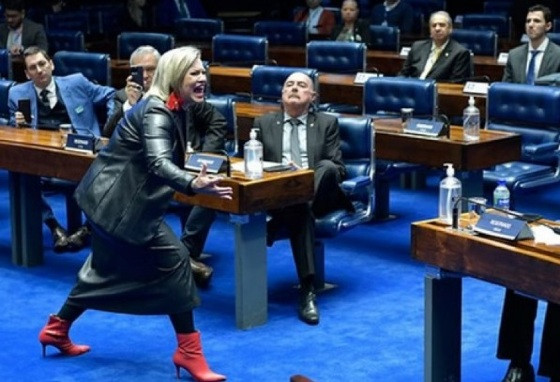 Cuiabana PL aborto
