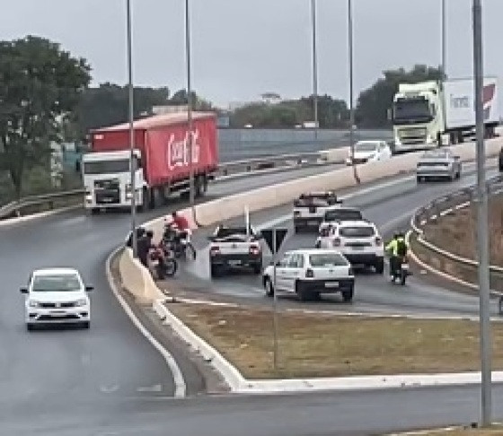 Óleo na pista Miguel Sutil 