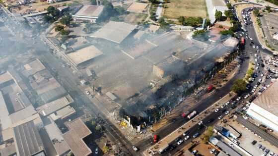 Incêndio Shopping Popular