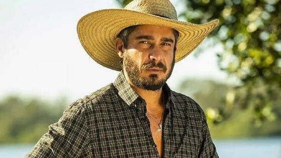 Ator de Pantanal 