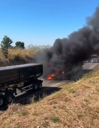 Fogo carreta BR-364 Jaciara hoje