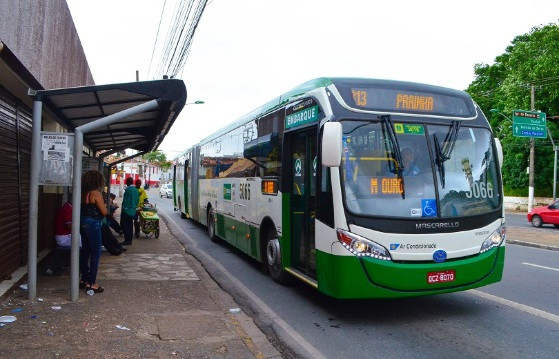 Ponto de ônibus