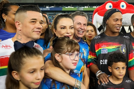 Mauro, Virginia Mendes e Ronaldinho Gaúcho