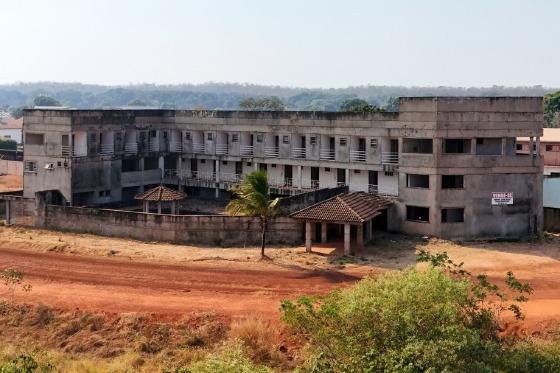 hotel abandonado