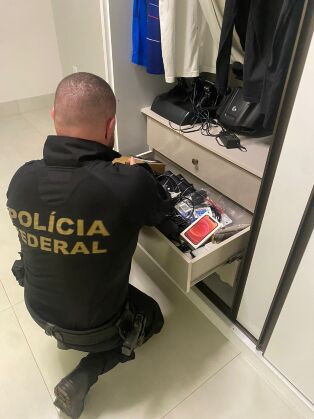 pf procurando