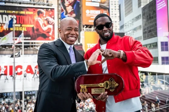 SEAN DIDDY E PREFEITO DE NY.jpg