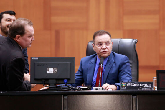 Max Russi, Allan Kardec e Eduardo Botelho