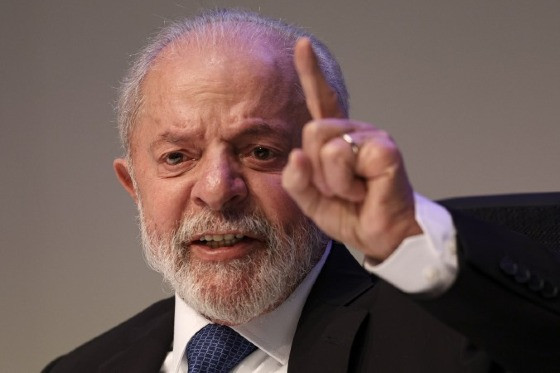 LULA IRRITADO .jpg