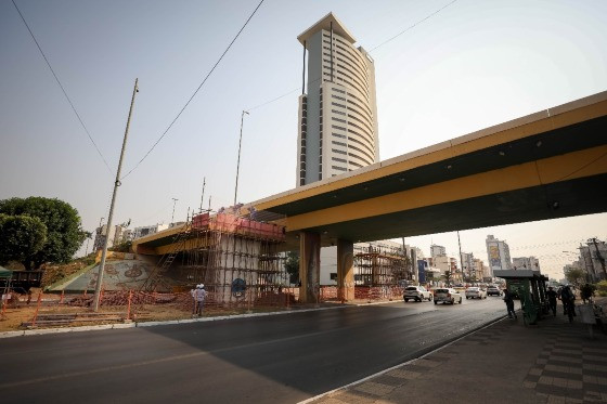 OBRA VIADUTO SOBRE AVENIDA DO CPA.jpg