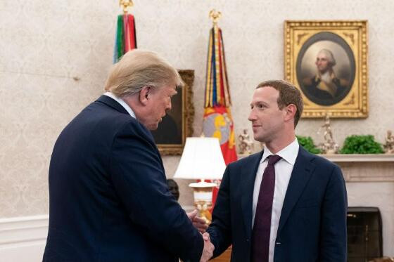 MARK ZUCKERBERG E DONAL TRUMP.jpg