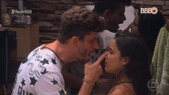 Marcos Harter e Emily documentário BBB