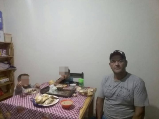 hidemaro com filhos venezuelano espancado