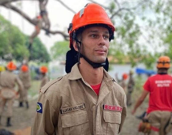 LUCAS VELOSO BOMBEIRO ALUNO