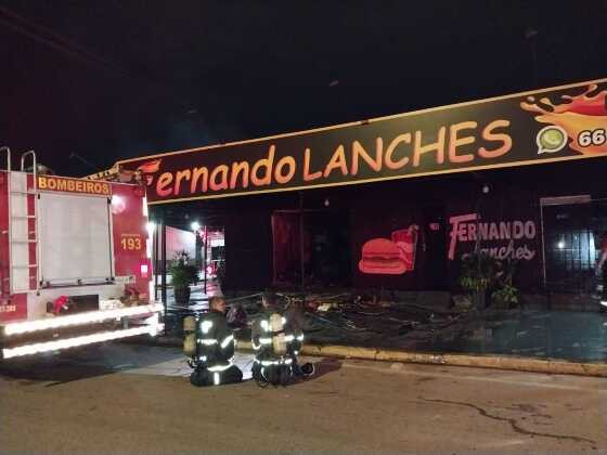 lanchonete destruida