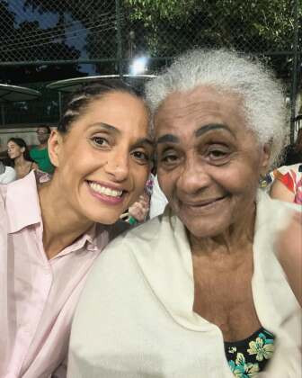 CAMILA PITANGA E MÃE.jpg