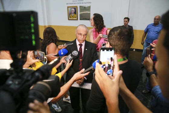 Júlio Campos