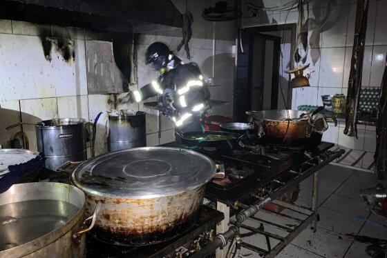 incendio restaurante 18 05.jpg