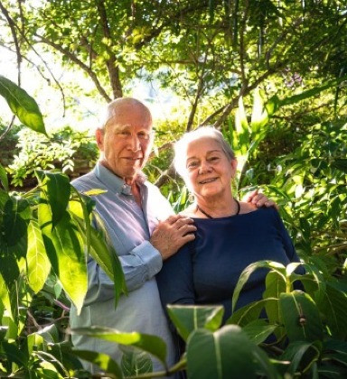 SEBASTIÃO SALGADO E ESPOSA.jpg