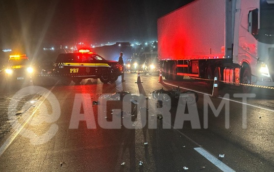 colisao mtoo e carreta.jpg