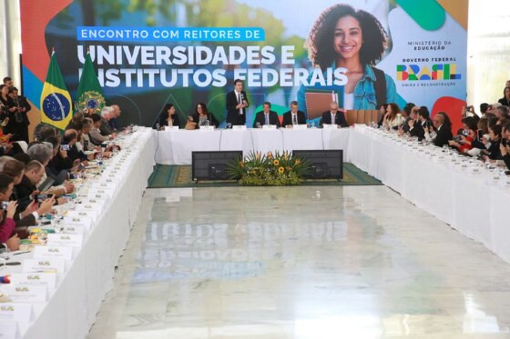reunião com reitores maio 2025
