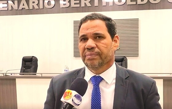 presidente câmara canarana 