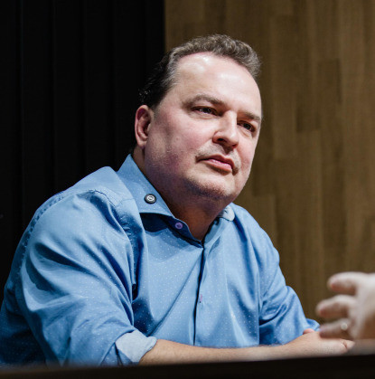 MAX RUSSI