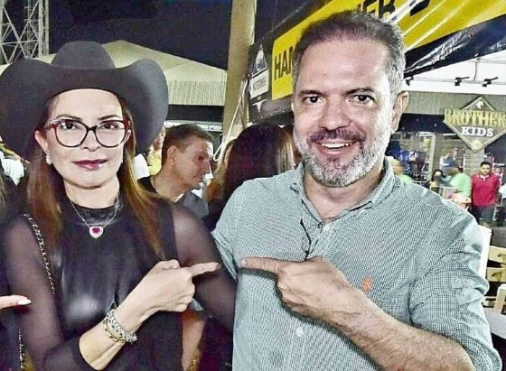 Paulo Araújo e Virginia Mendes