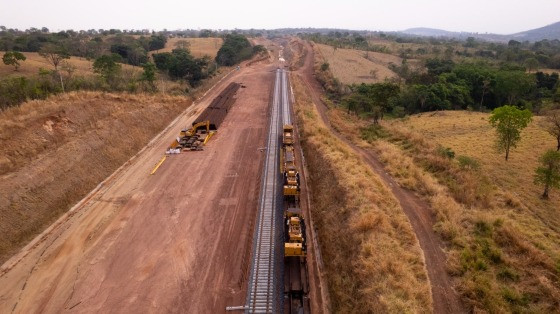 FERROVIA AGUA BOA MT A MARIA ROSA GO.jpg