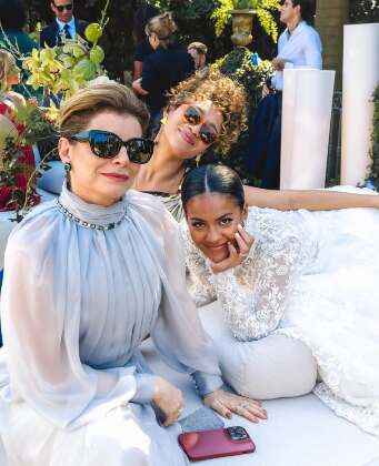 DEBORA BLOCH E  BELLA CAMPOS CASAMENTO VAEL TUDO.jpg