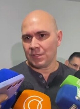 Abilio critica professores 