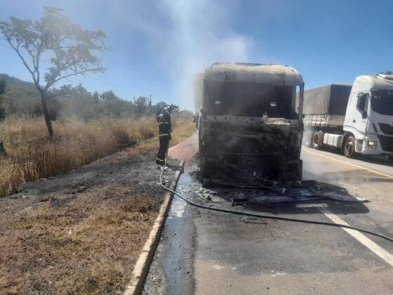 incendio carreta.jpeg