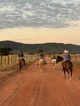 PASSEIO A CAVALO NOBRES