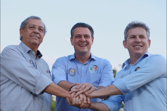 O senador Jayme Campos, ministro da Agricultura Carlos Fávaro e governador Mauro Mendes (da esquerda à direita).