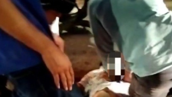 Vídeo mostra homem inconsciente receber massagem cardíaca de populares; assista