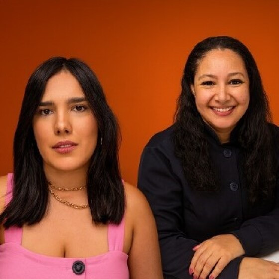 Aline e YASMIM