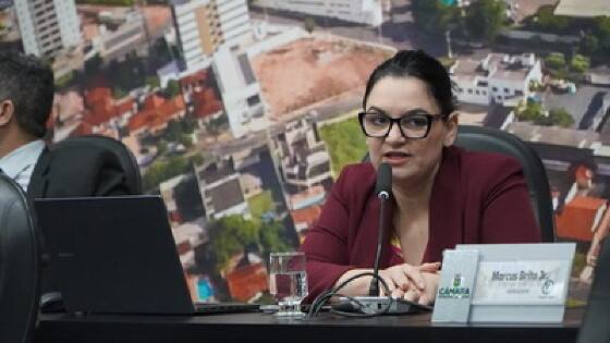 Samantha Iris é primeira-dama de Cuiabá, filiada ao PL e foi eleita vereadora com o maior número de votos em 2024.