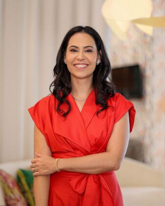 Cíntia Procópio é dermatologista, especialista em rejuvenescimento com naturalidade.