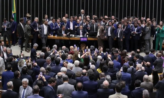 retomada osbrtuçao coongresso camara dos deputados 