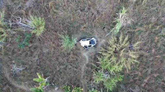 CARRO DESPENCA DE PENHASCO
