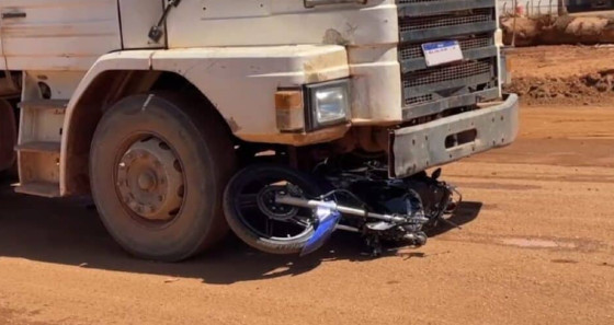 carreta e moto.PNG