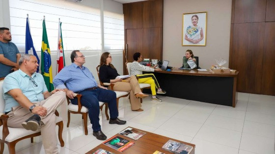 GABINETE FLAVIA VG.jpg