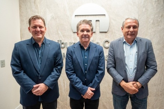 presidente do TCE-MT Sérgio Ricardo prefeitos Calebe Francio Boa Esperança do Norte  Alei Fernandes Sorriso.jpg