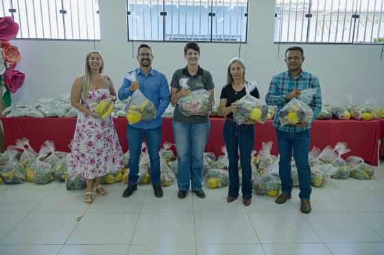 cesta basica frutas .jpg