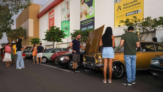 EXPOSIÇÃO CARROS ANTIGOS VG.jpg