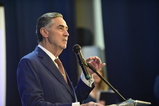 ministro Luís Roberto Barroso