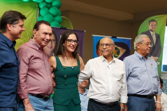 'Chapona' de Riva que inclui Pinheiro, Baracat e todos os deputados encerra ‘Era Bezerra’  