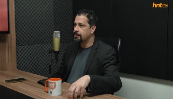 O especialista em Marketing e IA, Bruno Zorzetti, no podcast HNT TV Entrevista